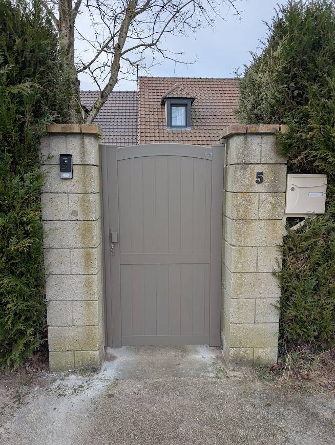 Pose de portillon près de Dreux